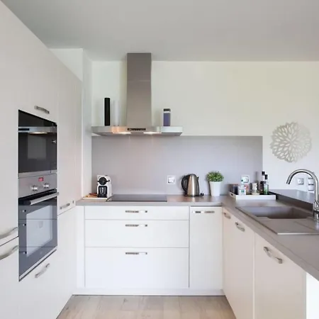 Outstanding Sea View Luxury Residential With Swimming Pool Apartment