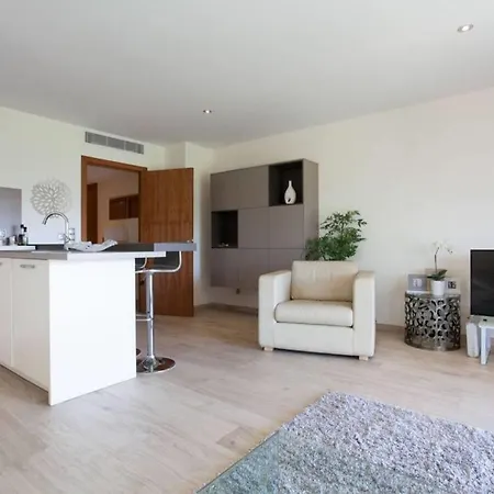 Outstanding Sea View Luxury Residential With Swimming Pool